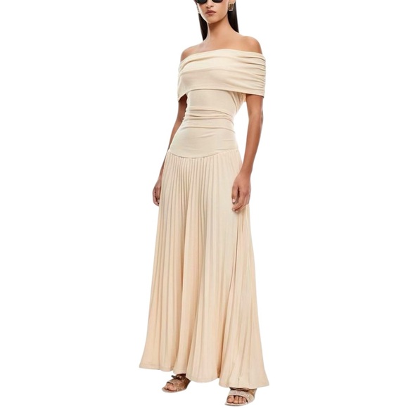 LIONESS Field Of Dreams Off The Shoulder Cream Beige Pleated Maxi Knit Dress - Picture 1 of 11